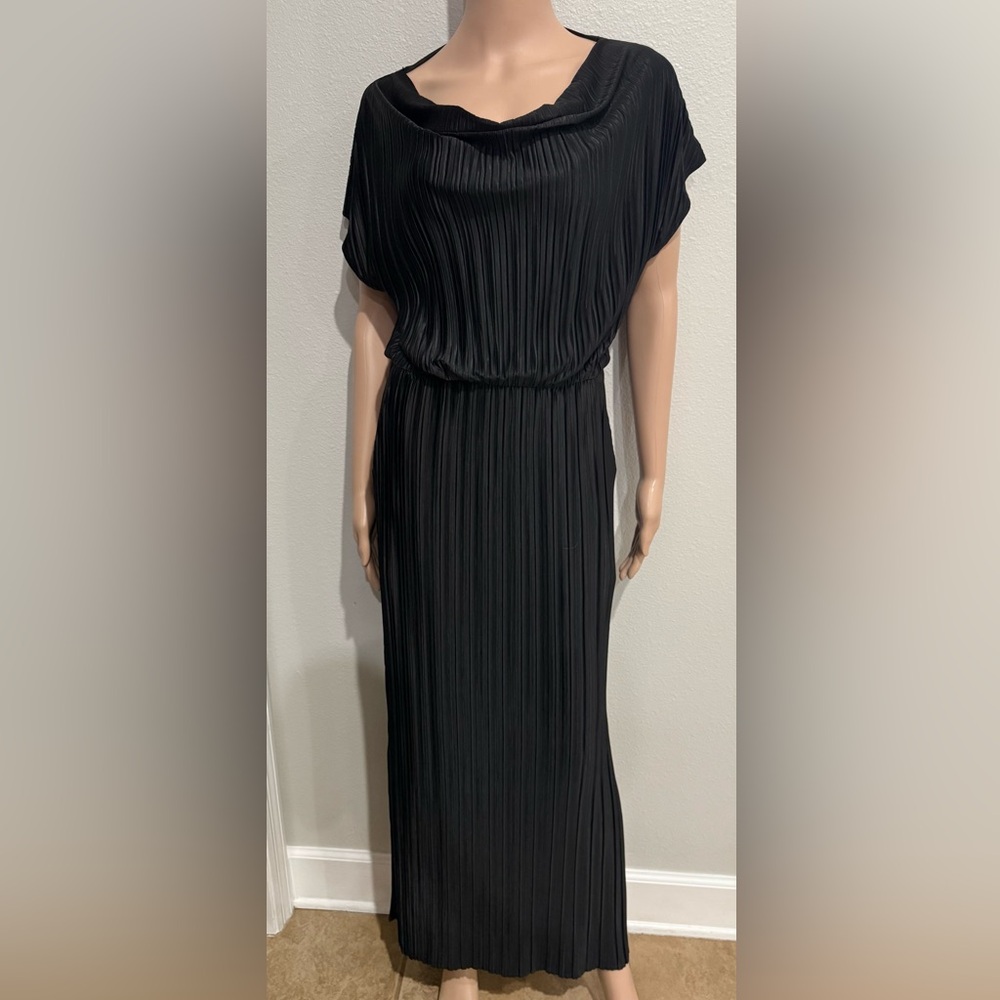 RUTI DRAPED PLEATED MAXI DRESS. - Picture 2 of 8